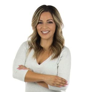 Meet your Posher, Becky